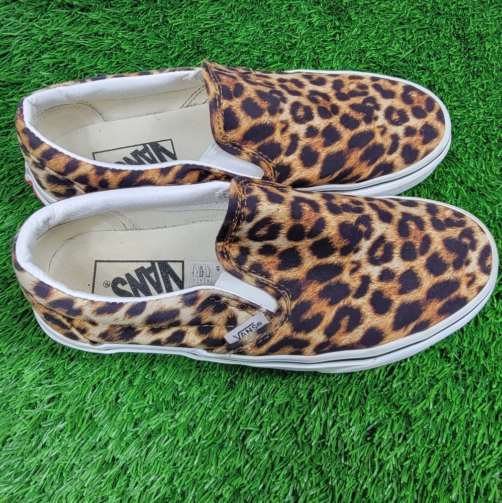 Vans Leopard Print Slip-On Shoes - Picture 5 of 7